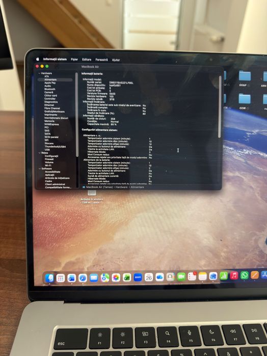 Vând Mac Book air M2 15 inch
