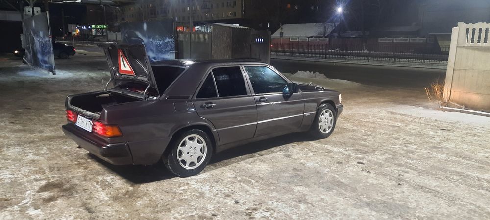 Продам Мерседес 190