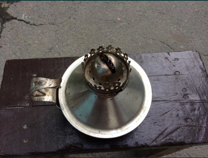 продам Керосиновую Лампу