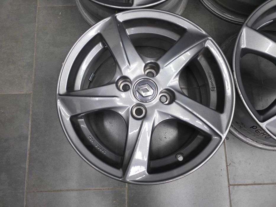 Джанти 15 - Renault -