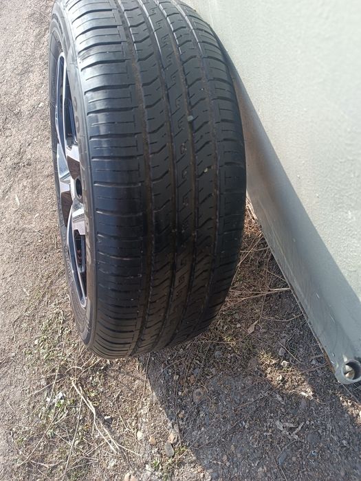 Продам резина с дисками 4 шт. 200000 т