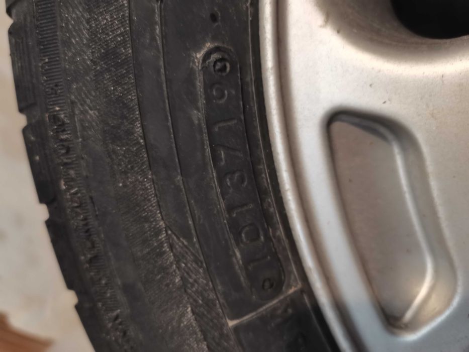 Летни гуми 16" с джанти Ауди А3 2007г.