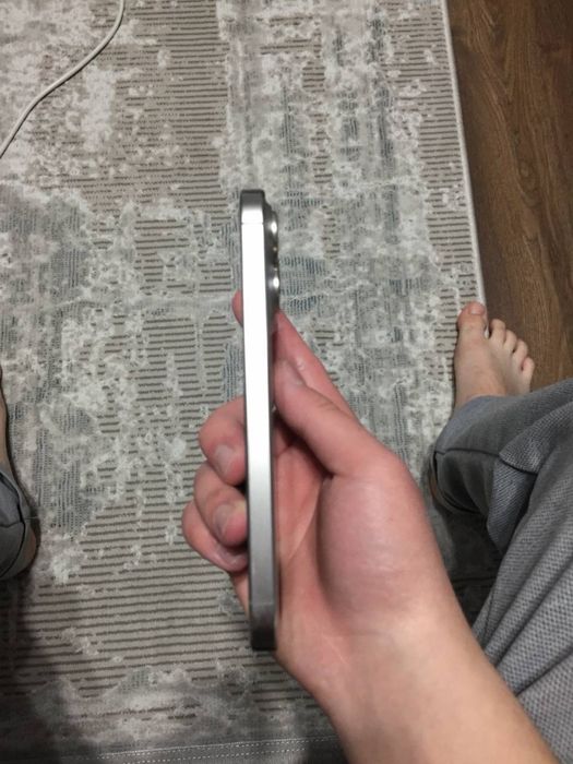 Продам Iphone 15 pro