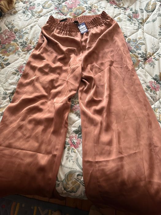 Брюки шелковые широкие