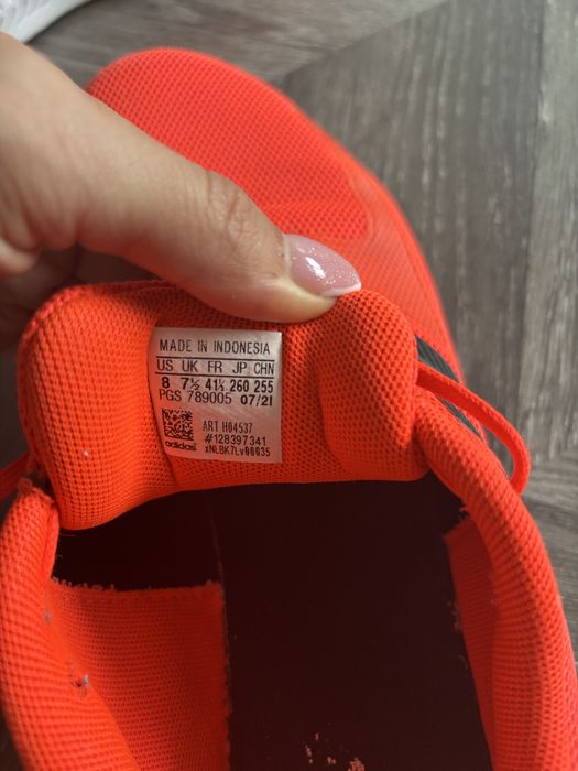 ПРОМО Мъжки оранжеви маратонки и червени кецове adidas 41