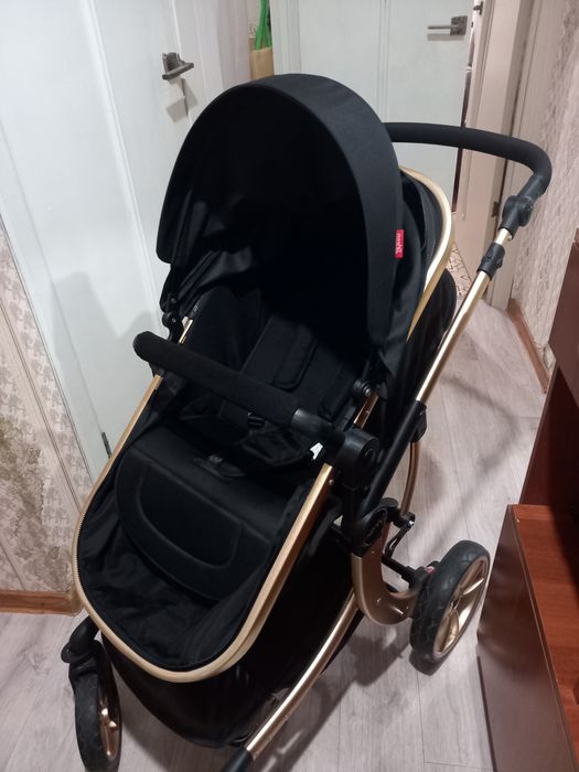 продам коляску с рождения всесезонная