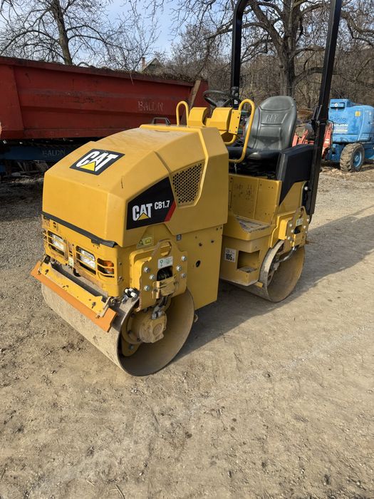 Cilindru compactor caterpillar CB1.7 2019, 2.300 ore