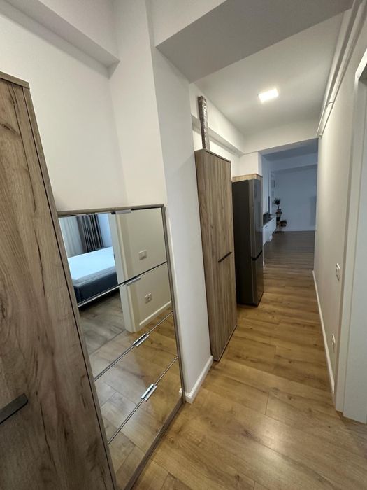 Inchiriez apartament