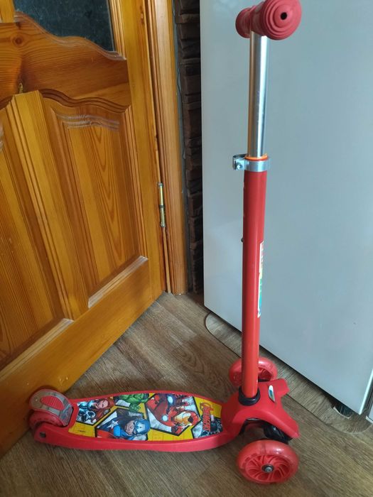 Самокат новый 5-9 лет