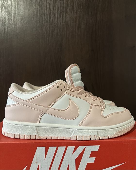 Nike Dunk Low 'Orange Pearl'