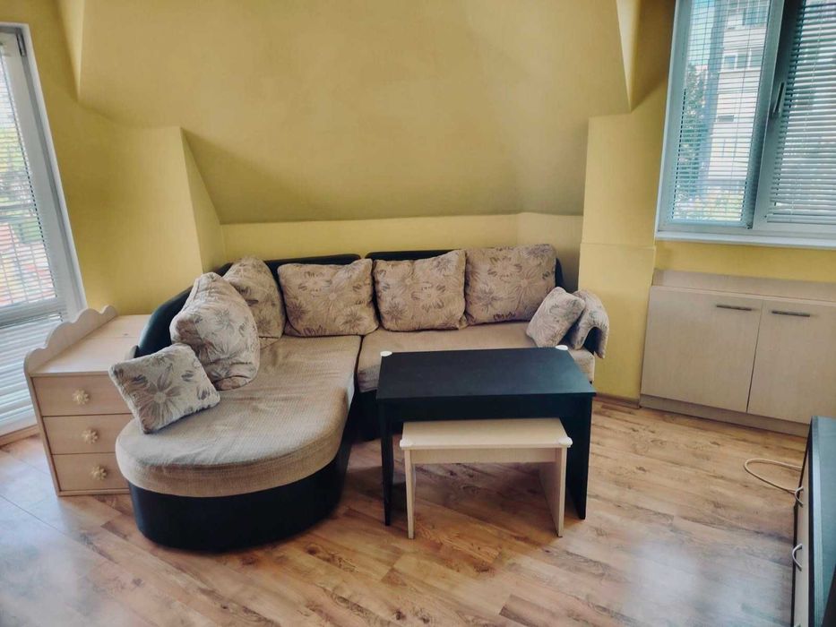 Дава се под наем Тристаен апартамент в Пловдив, Център - 82 кв.м за 510 € - Снимка #2