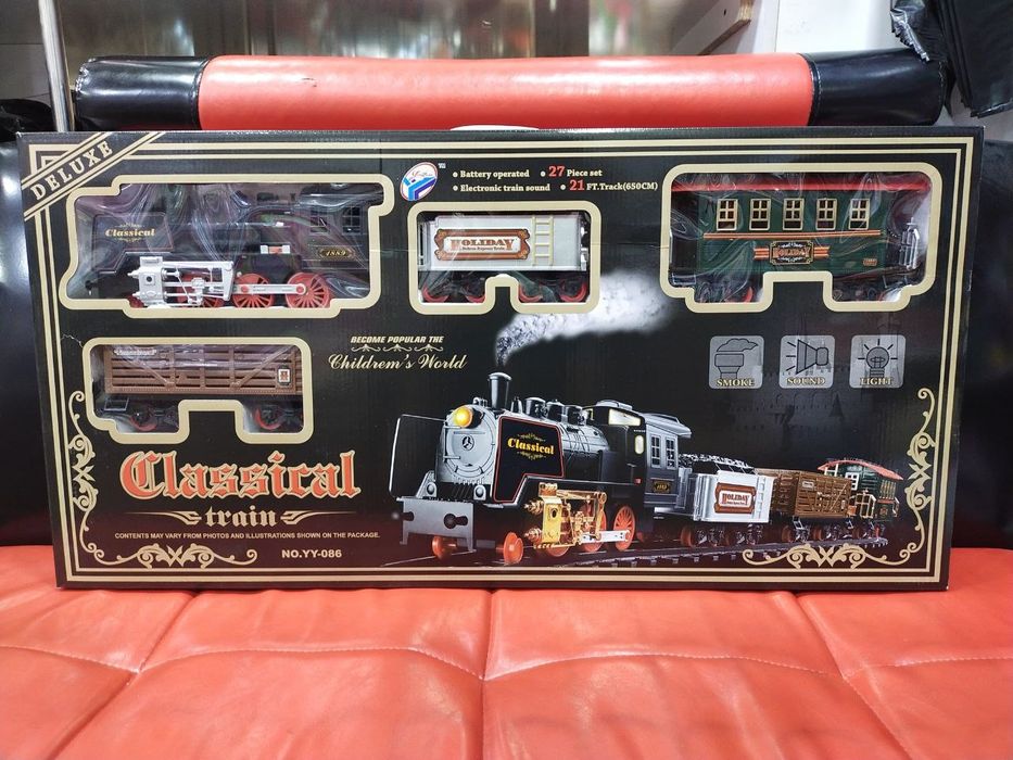 Игрушечный поезд