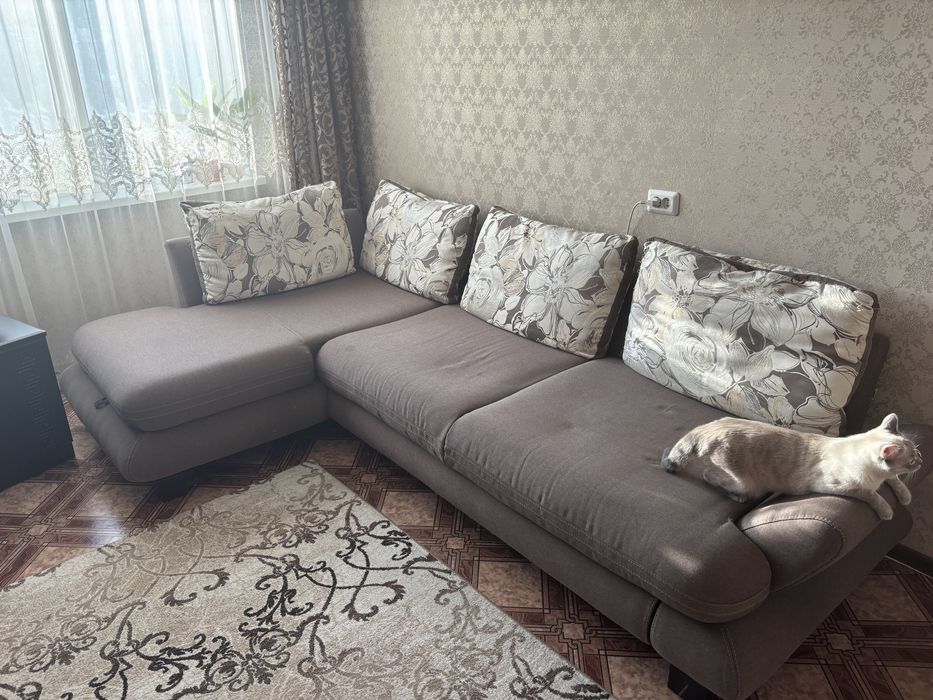 Угловой диван (б/у)
