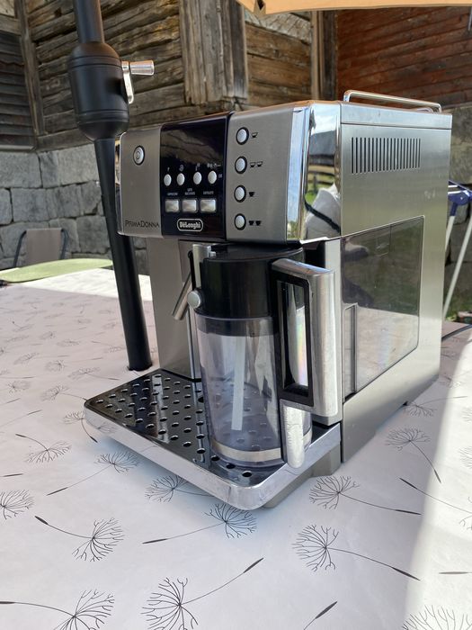 Espressor Automat Delonghi PrimaDonna