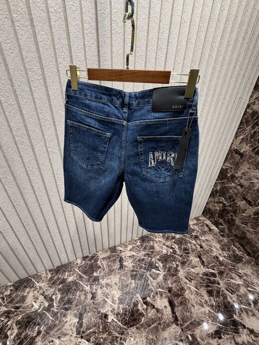 Blugi scurti Amiri calitate superioara