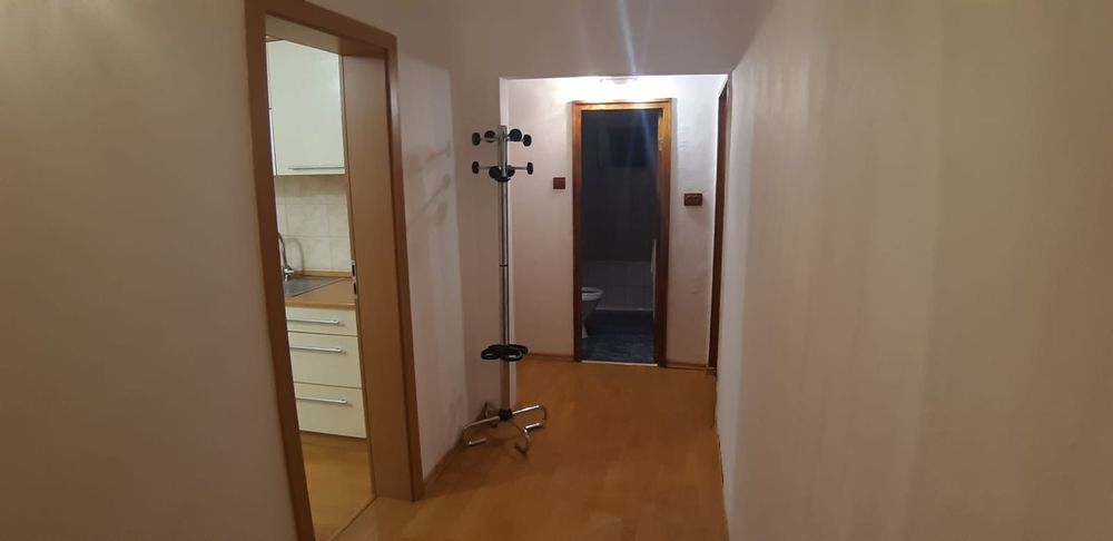 Proprietar vand apartament 2 camere decomandat