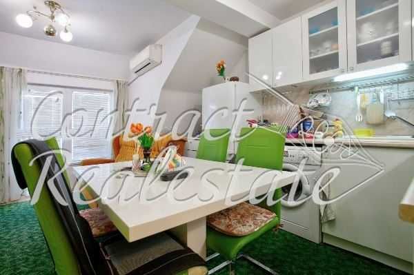 Дава се под наем Двустаен апартамент в Варна, Колхозен пазар - 42 кв.м за 306 € - Снимка #1