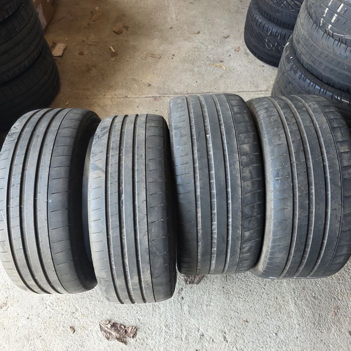 Michelin 225.45.18 i 255.40.18