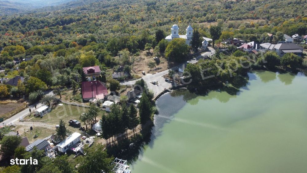 Teren de vânzare în comuna Nucșoara, județ Argeș.