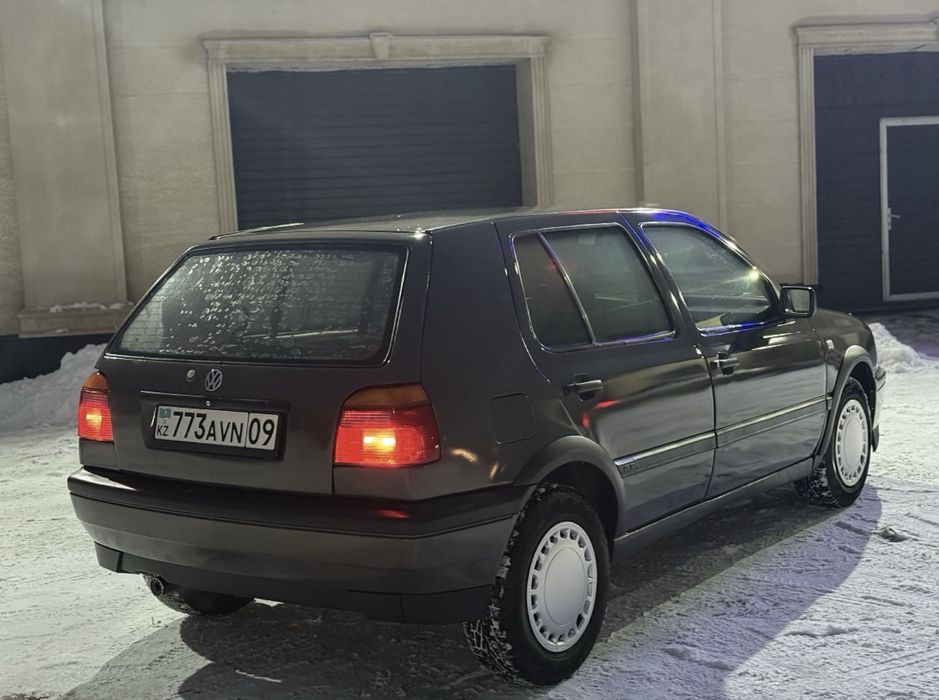 Гольф 3 1.8моно Гур