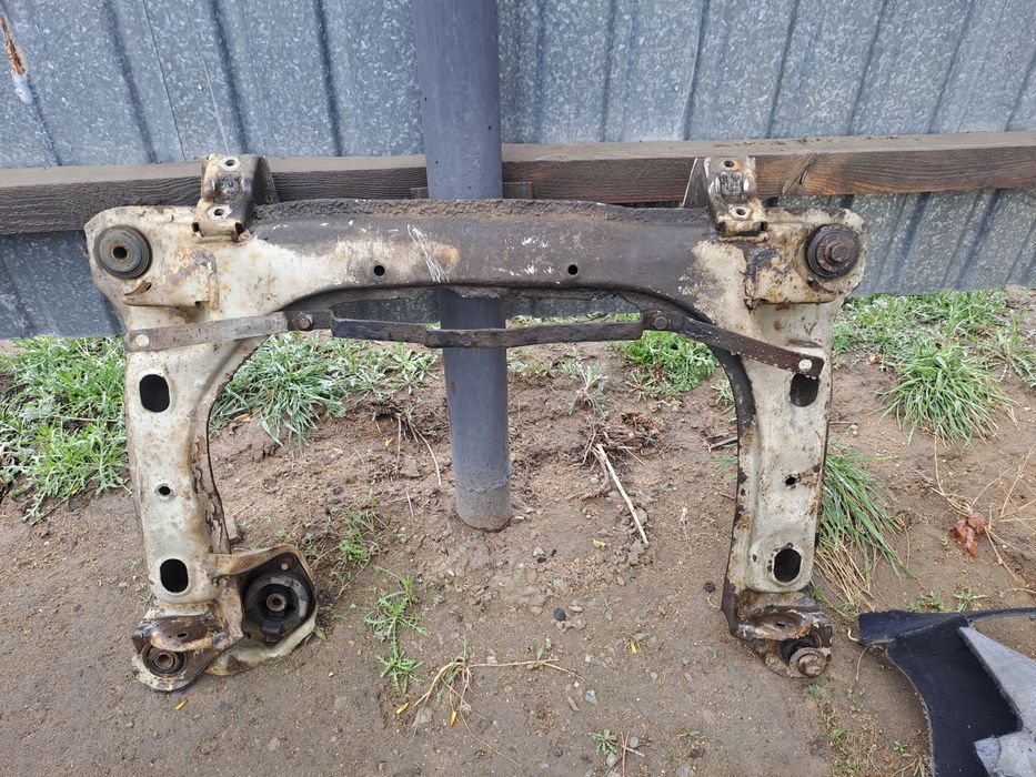 Продам запчасти ауди Б 4