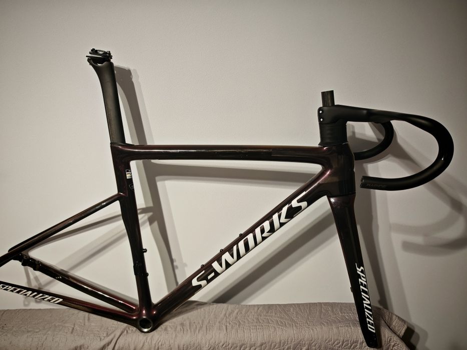 Cadru frameset Specialized Tarmac S-works SL8 marime 52 + ghidon Cockpit Roval si suport ciclocomputer