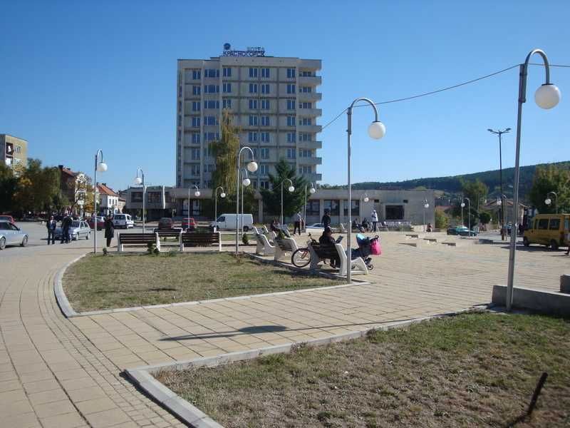 450кв.м партер център гр. Сливница