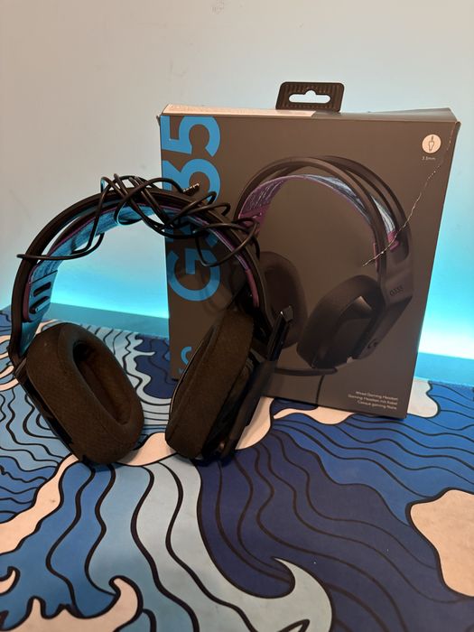 Слушалки Logitech G335.