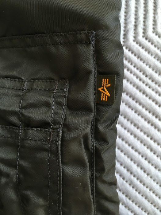 продам куртку АLPHA industries