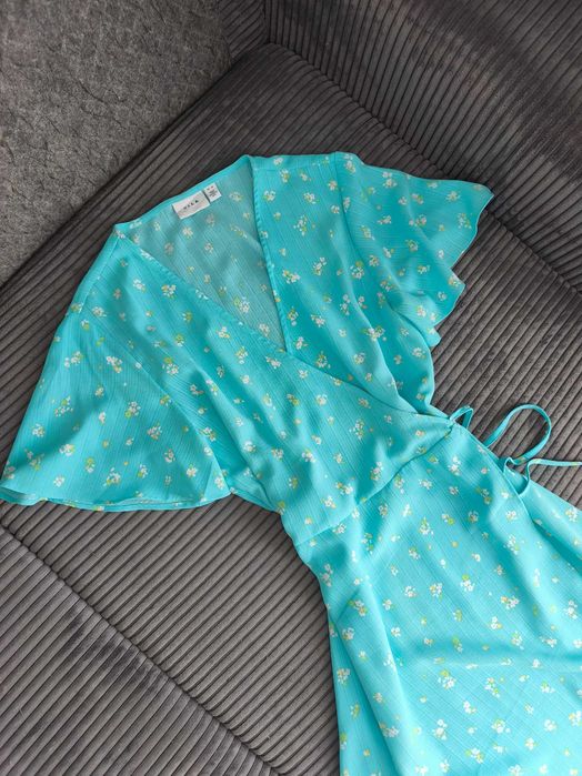 Рокля с прехлупване