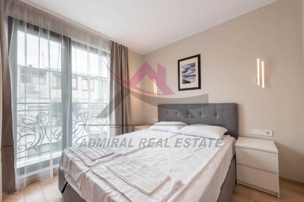 Дава се под наем Тристаен апартамент в Варна, Гръцка махала - 85 кв.м за 1200 € - Снимка #2