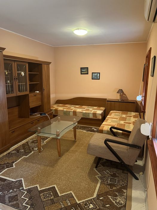 Дава се под наем Къща в Плевен, Идеален център - 55 кв.м за 204 € - Снимка #2