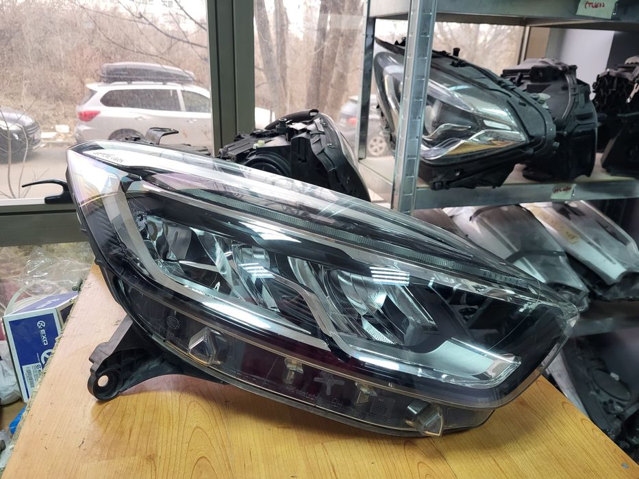 Десен фар фарове Renault Capture 2017 desen far farove рено каптюр