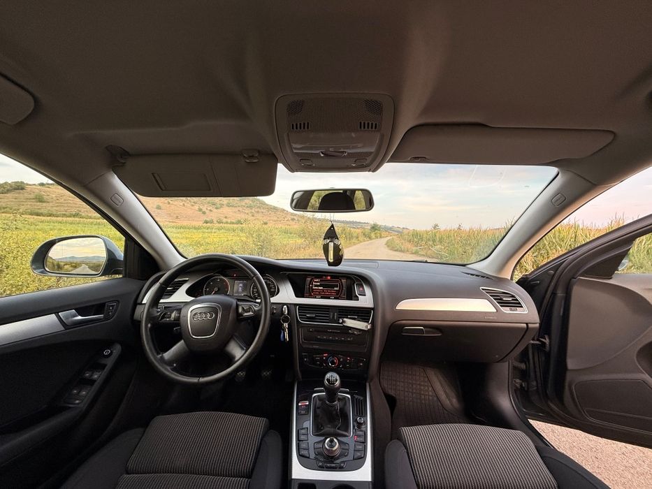 Vând Audi A4 B8 an 2009