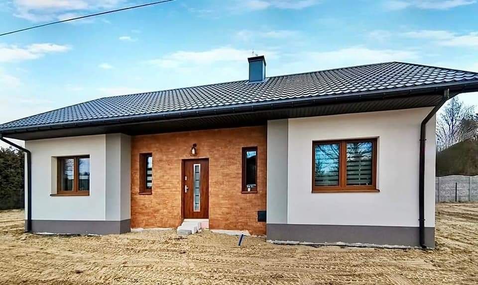 Vand case pe structura metalica din panouri sandwich termoizolante