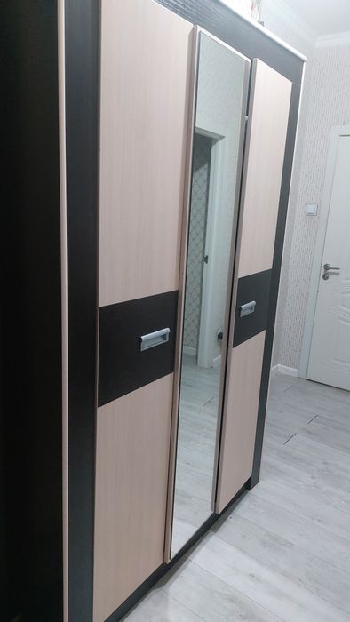 Продам прихожку и шкаф