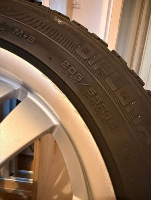 Vând schimb jante E90