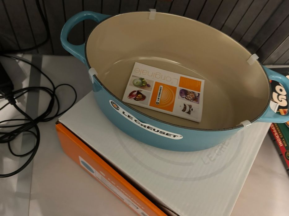 Le Creuset - oala ovala fonta emailata
