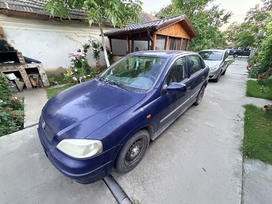Se vinde opela astra g