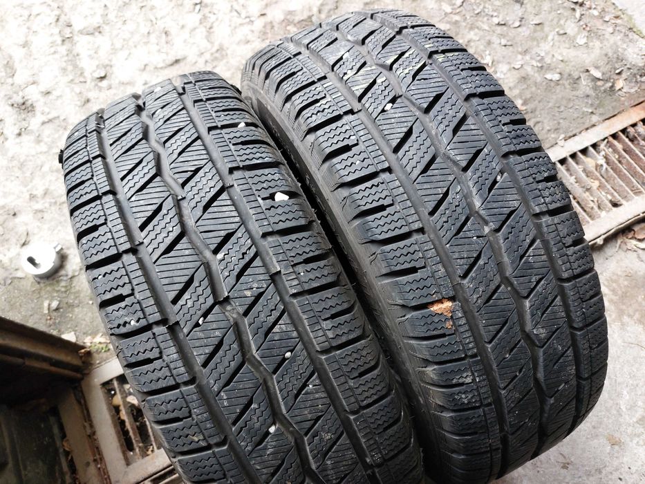 2бр.зимни гуми HANKOOK 215/65/16C 109T DOT 4322