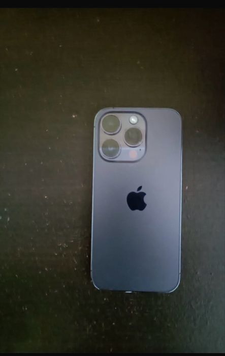 Iphone 14 Pro deep purple