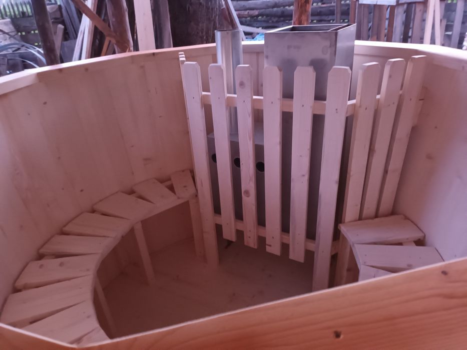 Ciubar din lemn pentru  baie