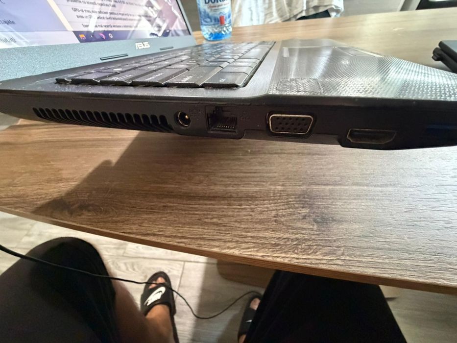 Vand Leptop Asus