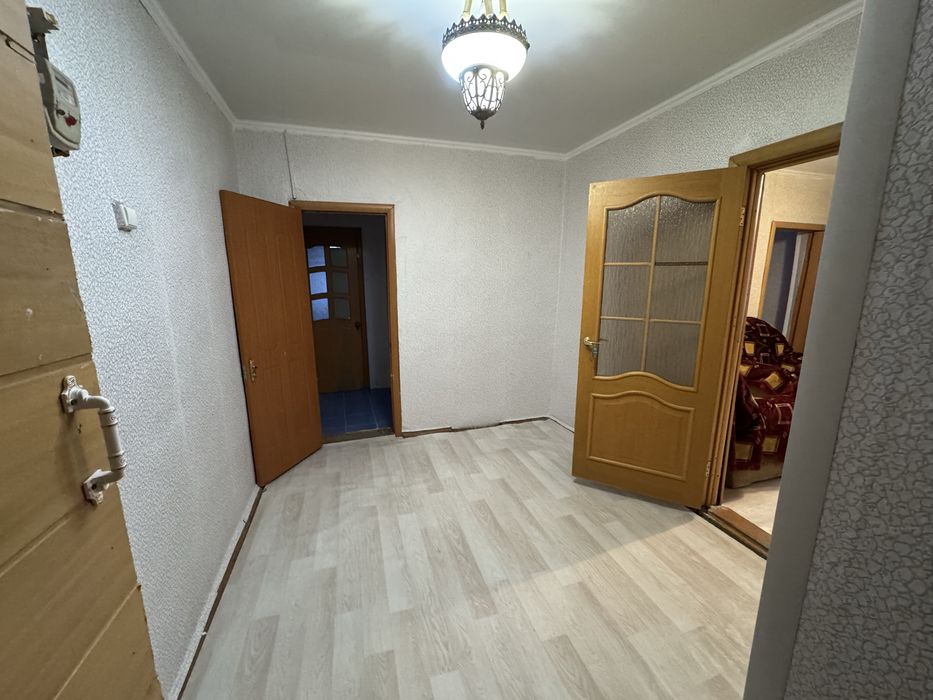 Сдам трехкомнотную  квартиру