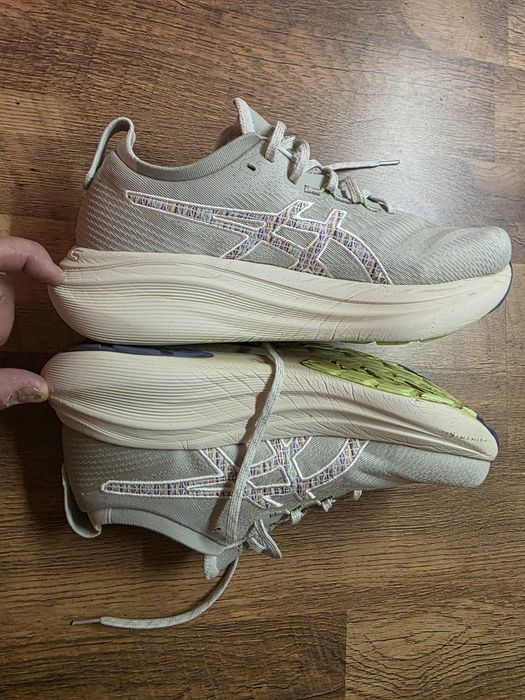 Asics Nimbus 27 de alergat