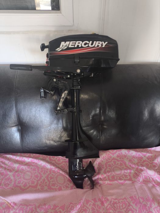 Мотор лодочный Mercury 3.3