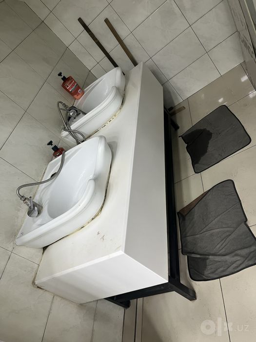 Salon uchun moyka sotiladi.
