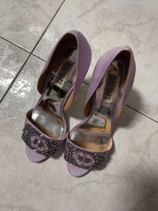 Badgley Mischka Alessandra лавандови сатенени токчета