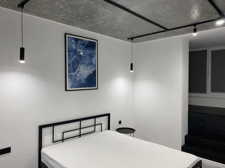 Дава се под наем Двустаен апартамент в София, Център - 55 кв.м за 407.49 € - Снимка #1