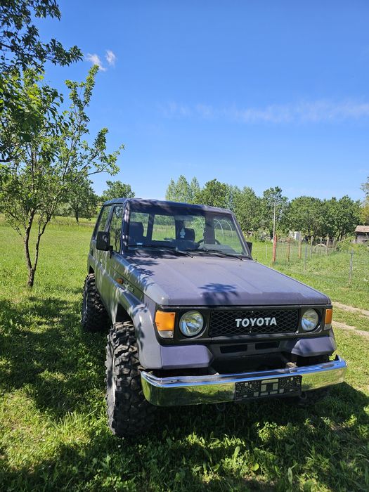 Toyota  LandCruiser lj70